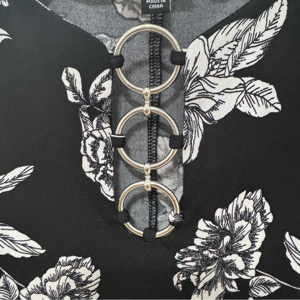 MSK Sleeveless Black Dress White Floral Silver Ringed Neckline Medium Like New - Picture 7 of 8